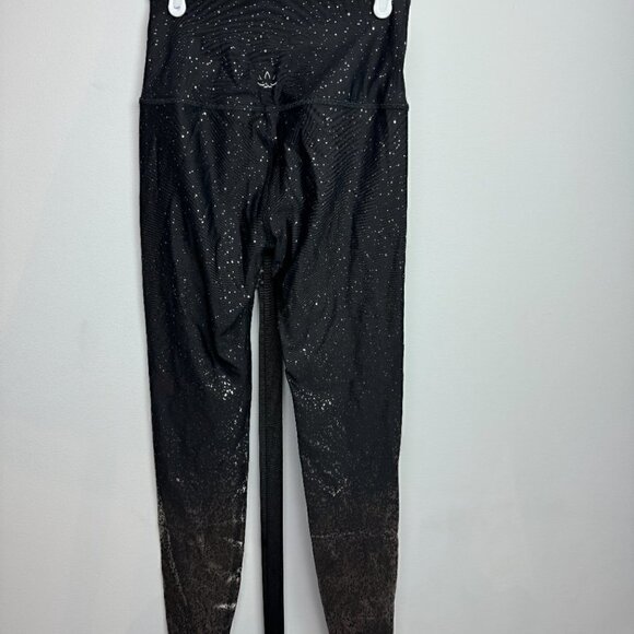 NWOT -Alloy Ombre High Waisted Midi Legging, Black Gunmetal Speckle  - Size L - Picture 3 of 11